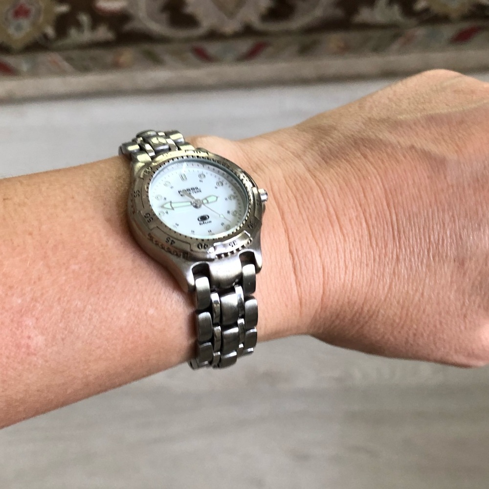 Vintage Fossil Blue Ladies Silver Bracelet Watch